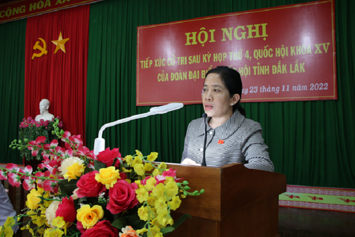 Doan dai bieu quoc họi tinh tiep xuc cu tri tại huyen Ea Hleo 6
